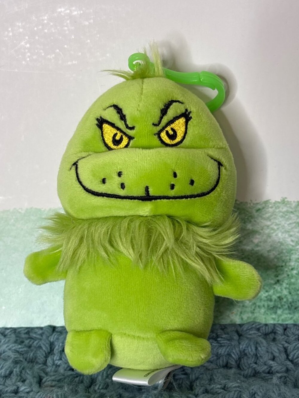 Aurora World Dr. Seuss Grinch Squishy Clip-On Plush Toy Bag Clip Stuffed Animal